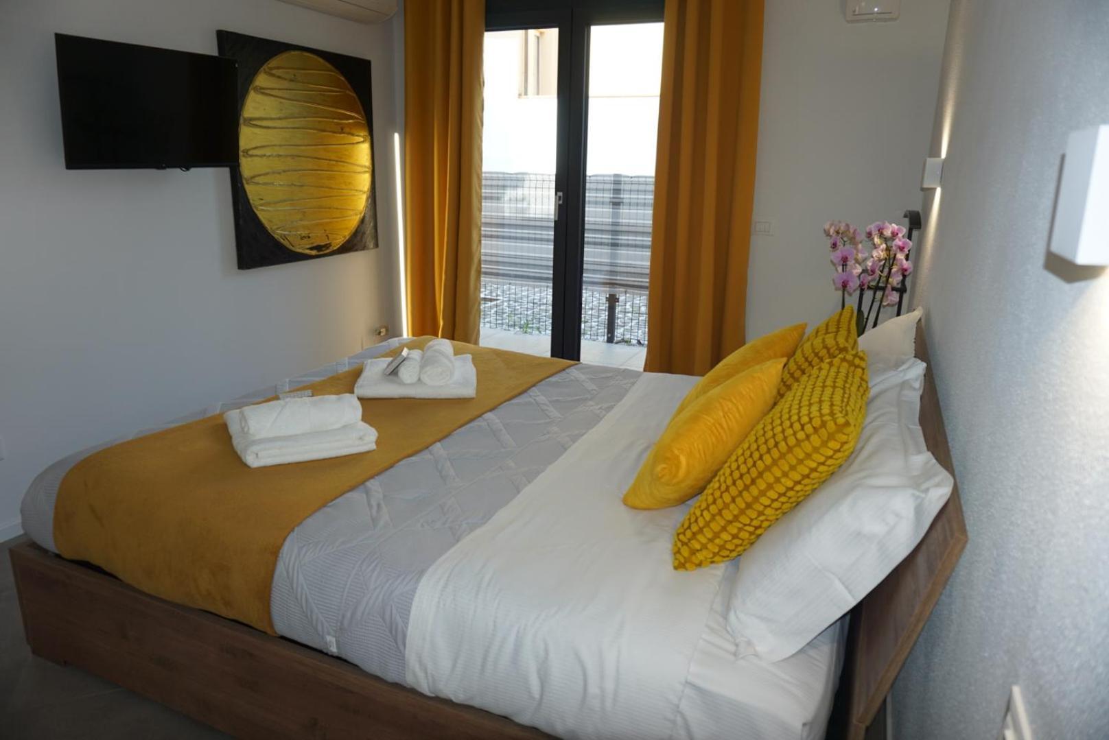 Elisa Apartments B - In Front Of The Walls Of Lucca Bagian luar foto